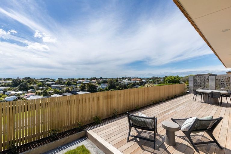 Photo of property in 9a Lemont Place, Westown, New Plymouth, 4310