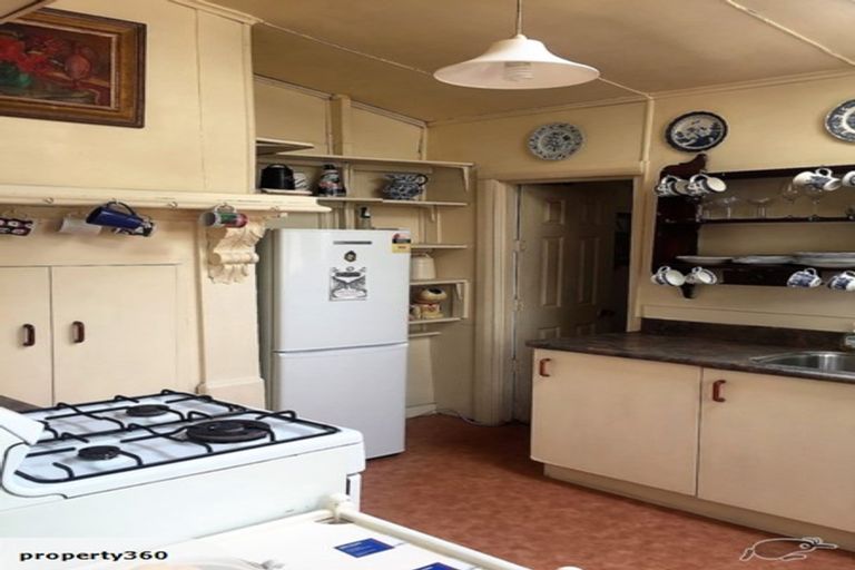 Photo of property in 19 Holloway Road, Aro Valley, Wellington, 6021