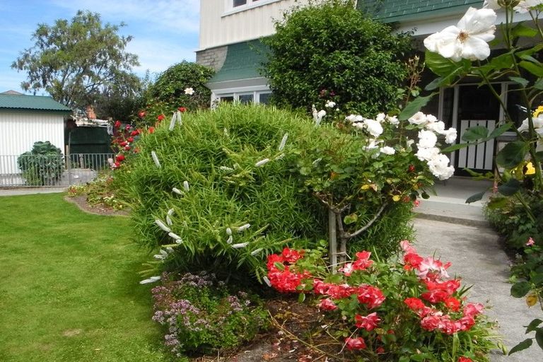 Photo of property in 23 Manse Street, Waimate, 7924