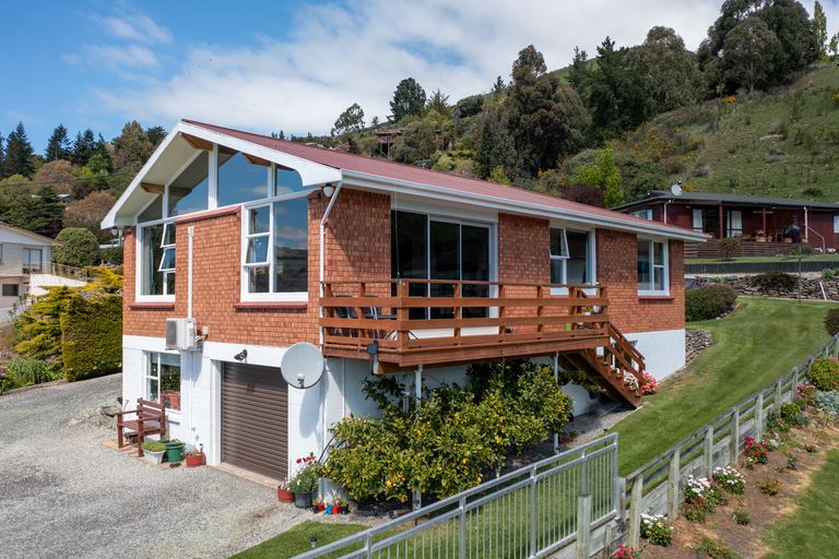 Photo of property in 1 Edinburgh Street, Roxburgh, 9500