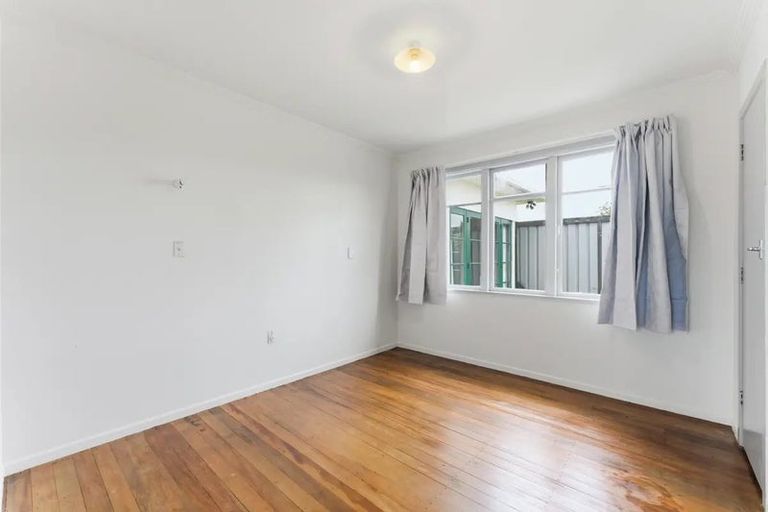 Photo of property in 49 Polson Street, Castlecliff, Whanganui, 4501