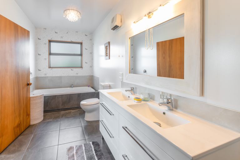 Photo of property in 60 Grierson Avenue, Amberley, 7481