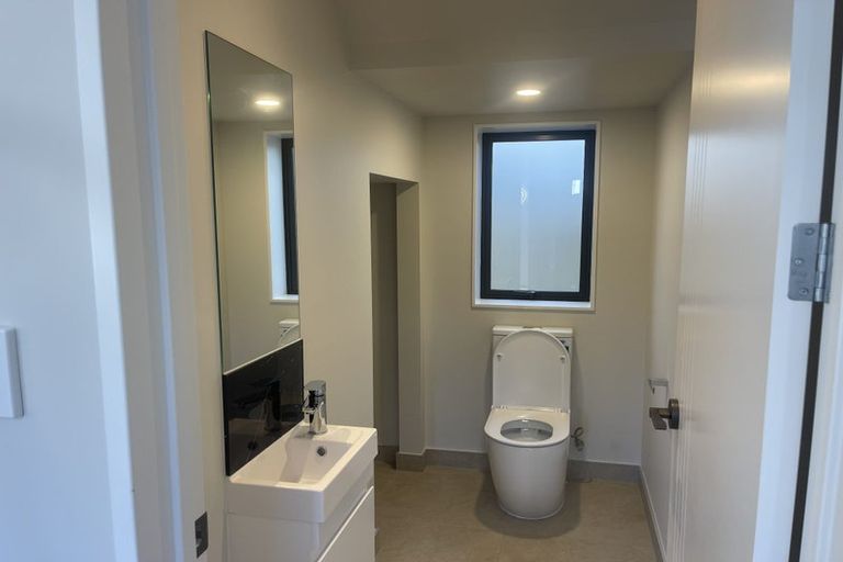 Photo of property in 2 Horsefields Drive, Flat Bush, Auckland, 2019
