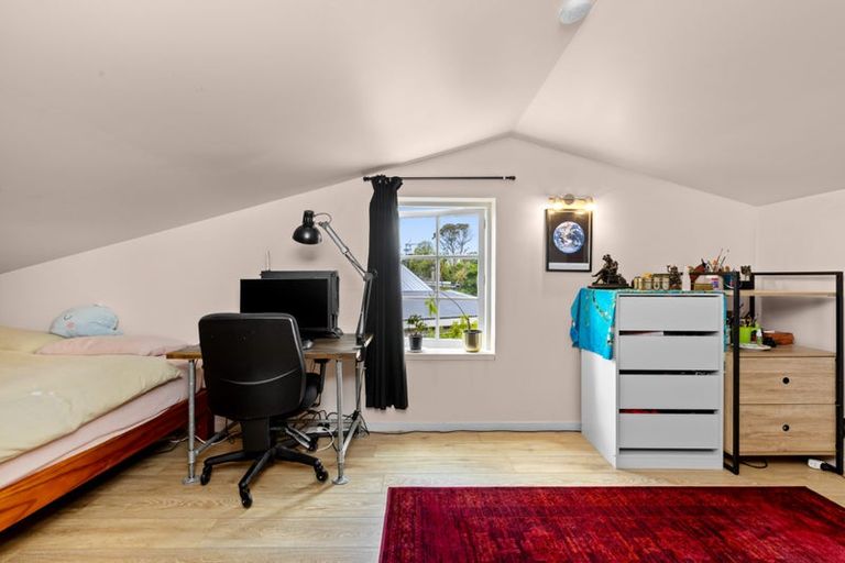 Photo of property in 33a Rambler Crescent, Beach Haven, Auckland, 0626