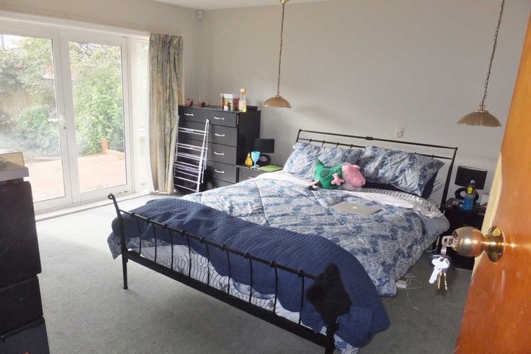 Photo of property in 76 Peer Street, Upper Riccarton, Christchurch, 8041