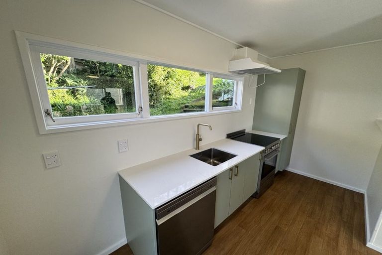 Photo of property in 26 Middleton Road, Johnsonville, Wellington, 6037