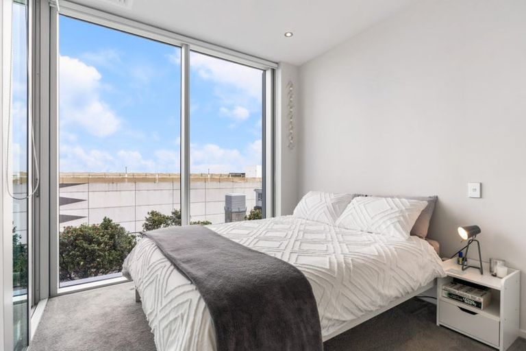 Photo of property in Sentinel Apartments, 505/3 Northcroft Street, Takapuna, Auckland, 0622