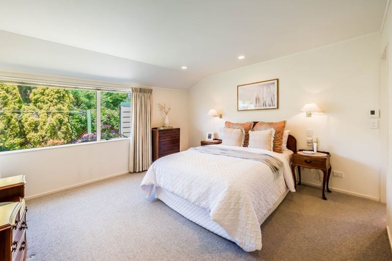 Photo of property in 25 Awanui Drive, Waikanae, 5036