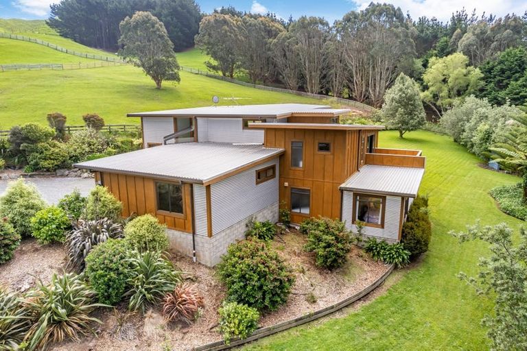 Photo of property in 97a Coroglen Rise, Pukerua Bay, 5026