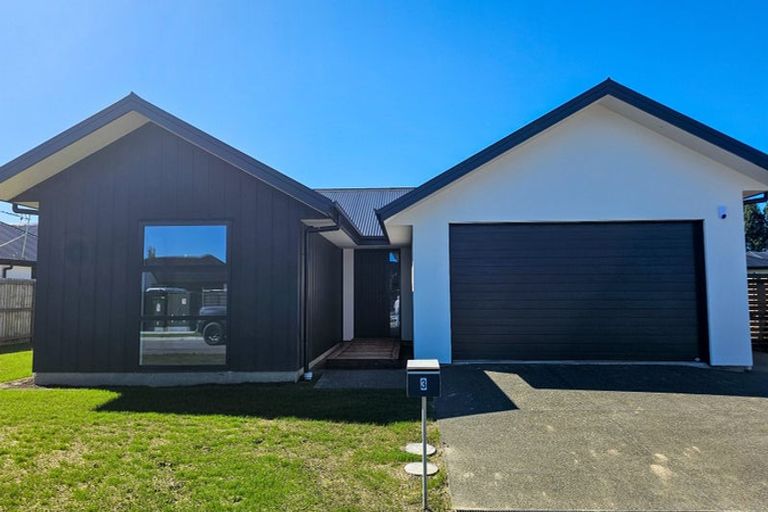 Photo of property in 3 Cutler Street, Woodend, 7610