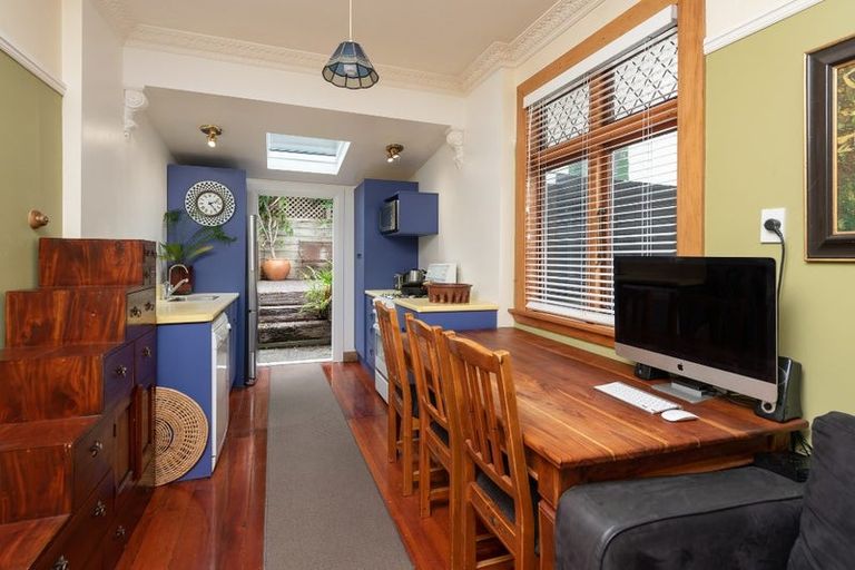 Photo of property in 34 Reuben Avenue, Brooklyn, Wellington, 6021