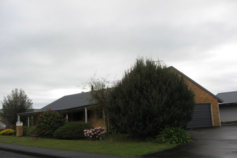 Photo of property in 2 Feary Crescent, Takaka, 7110