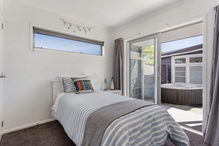 Photo of property in 1437 Clevedon Kawakawa Road, Kawakawa Bay, Papakura, 2585