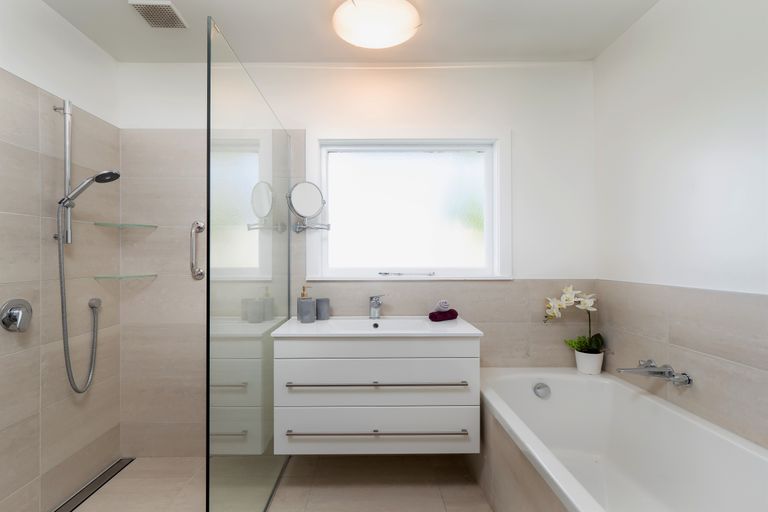 Photo of property in 83 Stanbury Avenue, Somerfield, Christchurch, 8024