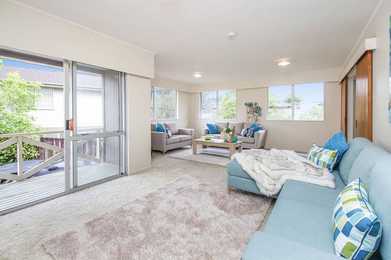Photo of property in 12 Albemarle Place, Massey, Auckland, 0614