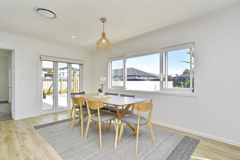 Photo of property in 11 Springbrook Close, Rangiora, 7400