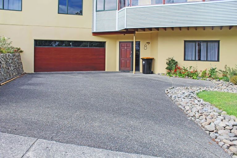 Photo of property in 8 Ruapehu Drive, Fitzherbert, Palmerston North, 4410