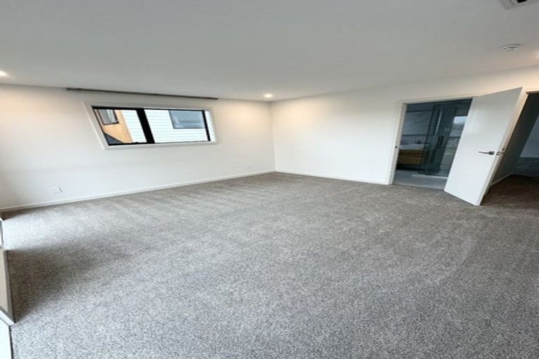 Photo of property in 12 Notre Dame Way, Albany, Auckland, 0632