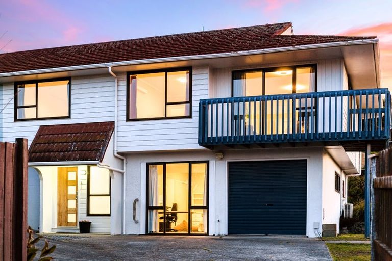 Photo of property in 31a Bodmin Terrace, Camborne, Porirua, 5026