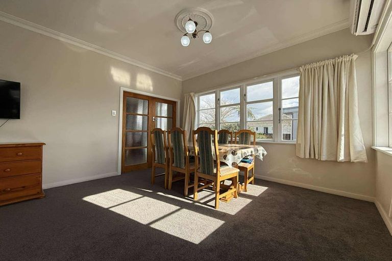 Photo of property in 353 Waiwhetu Road, Fairfield, Lower Hutt, 5011