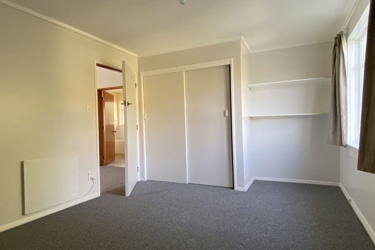 Photo of property in 18 Dickson Street, Macandrew Bay, Dunedin, 9014