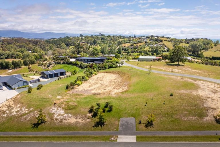Photo of property in 17 Deck Road, Tasman, 7173