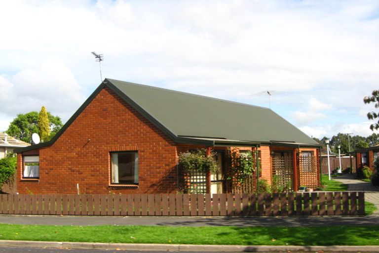 Photo of property in 6 Irvine Street, Mosgiel, 9024