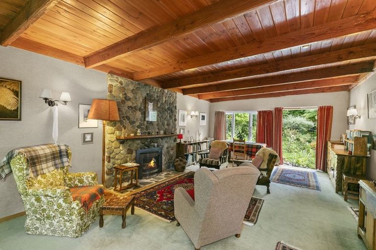 Photo of property in 530 Stokes Valley Road, Stokes Valley, Lower Hutt, 5019