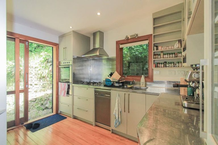 Photo of property in 88 Pembroke Road, Northland, Wellington, 6012