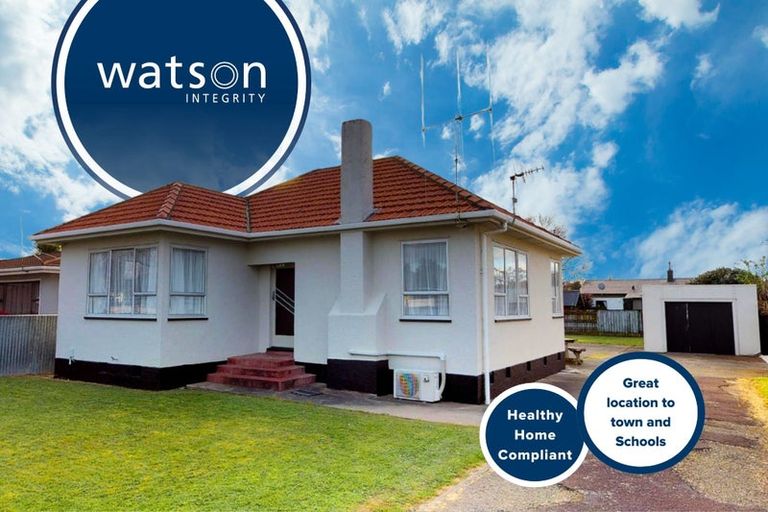 Photo of property in 21 Florence Avenue, Palmerston North, 4414