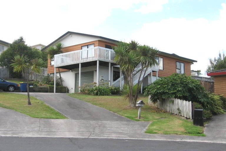 Photo of property in 26 Amery Place, West Harbour, Auckland, 0618