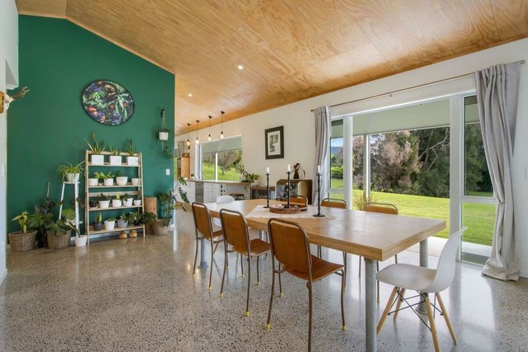 Photo of property in 245 Wharawhara Road, Tahawai, Katikati, 3178