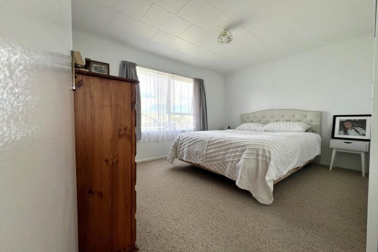 Photo of property in 8 Mccallum Street, Dannevirke, 4930