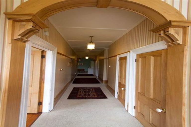 Photo of property in 14 Great North Road, Saint Johns Hill, Whanganui, 4500