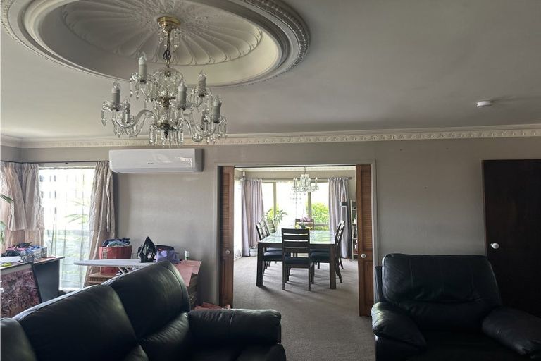 Photo of property in 23 Madill Road, St Andrews, Hamilton, 3200