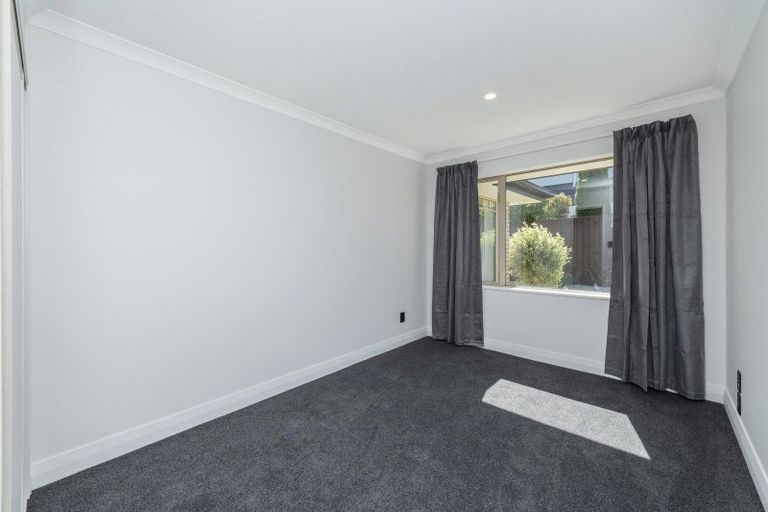 Photo of property in 23 Date Crescent, Aidanfield, Christchurch, 8025