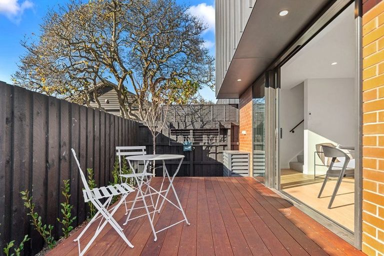 Photo of property in 10b Seddon Street, Glenholme, Rotorua, 3010