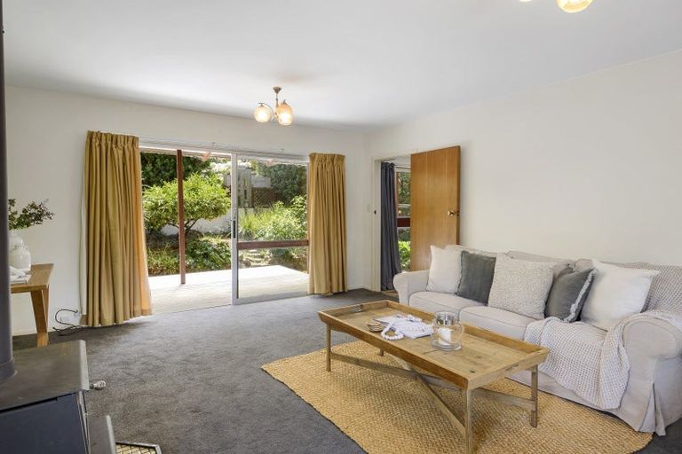 Photo of property in 18 Bayview Place, Cass Bay, Lyttelton, 8082