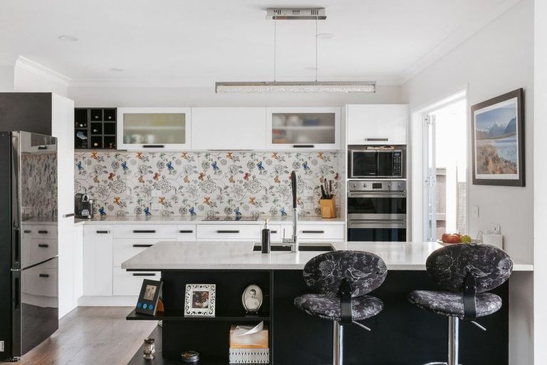 Photo of property in 95a Harbour View Road, Omokoroa, 3114