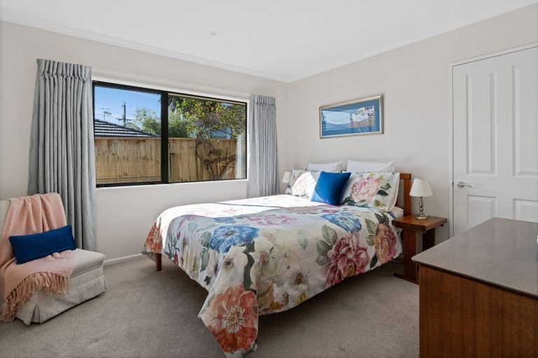 Photo of property in 9 Campbell Grove, Levin, 5510