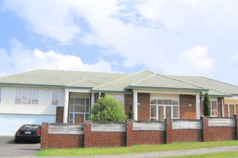 Photo of property in 1 Te Hoe Grove, Pinehill, Auckland, 0632