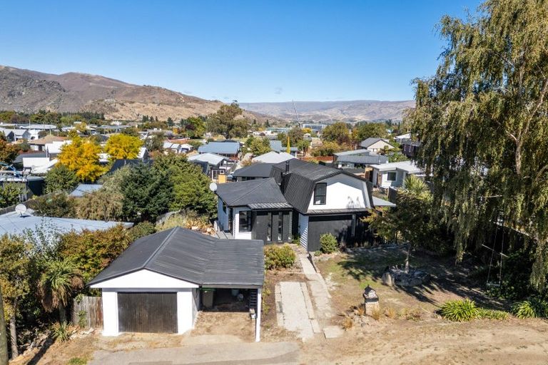 Photo of property in 52 Ray Street, Cromwell, 9310