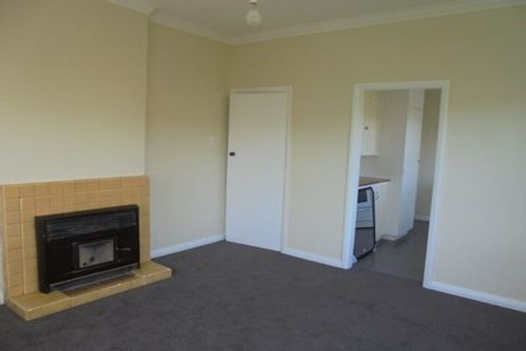 Photo of property in 148 The Ridgeway, Mornington, Wellington, 6021