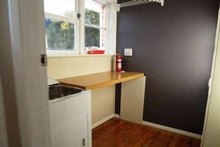 Photo of property in 1 Field Street, Silverstream, Upper Hutt, 5019