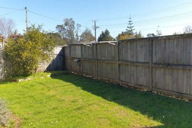 Photo of property in 3 Gazelle Avenue, Beach Haven, Auckland, 0626
