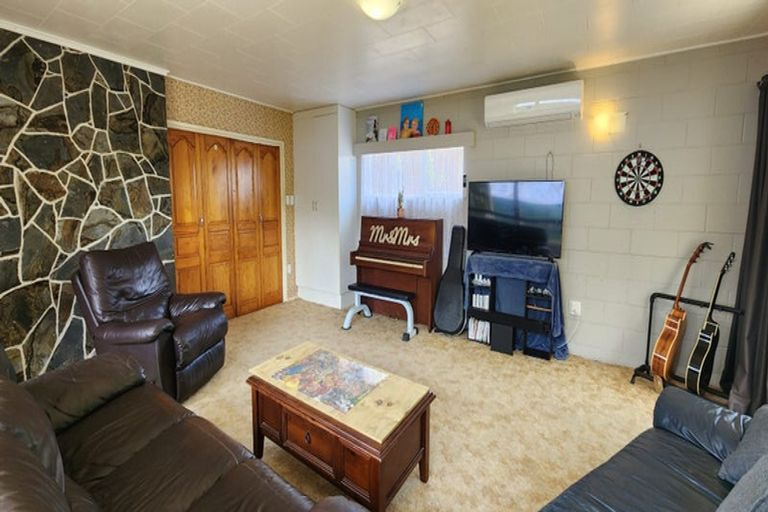 Photo of property in 2 Tahuna Road, Kaitaia, 0410