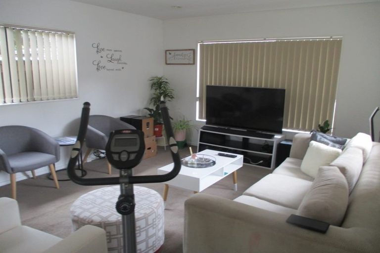 Photo of property in 58a Swanson Road, Henderson, Auckland, 0610