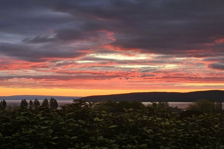 Photo of property in 1 Locheagles Rise, Kinloch, Taupo, 3377