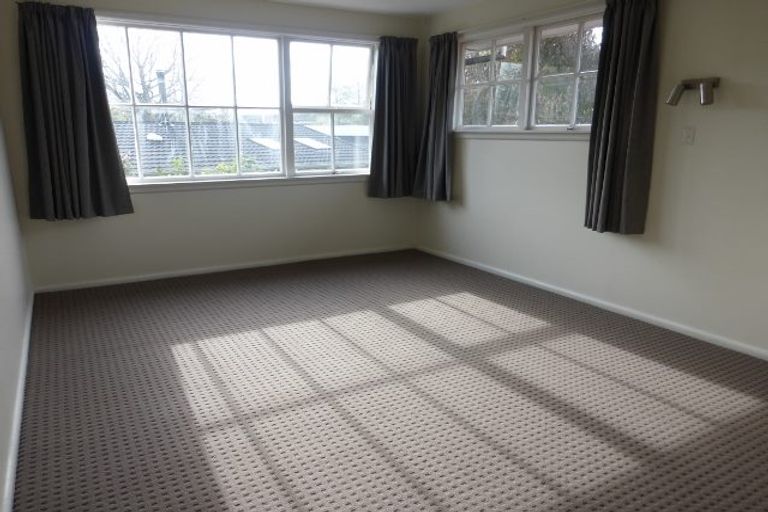 Photo of property in 7 Parkstone Avenue, Ilam, Christchurch, 8041