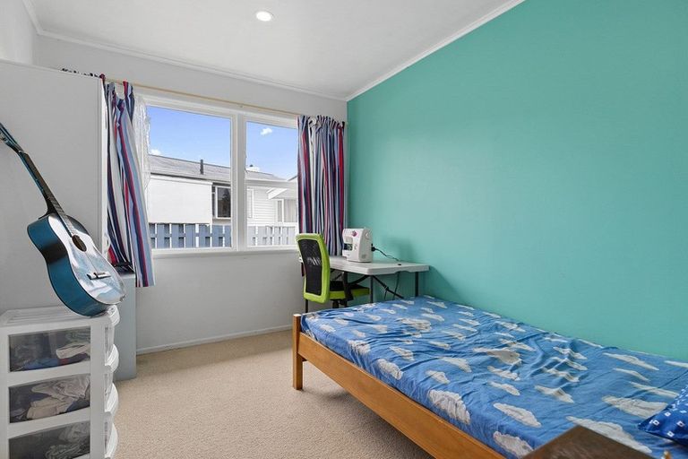 Photo of property in 6 Parkdale Place, Glenview, Hamilton, 3206